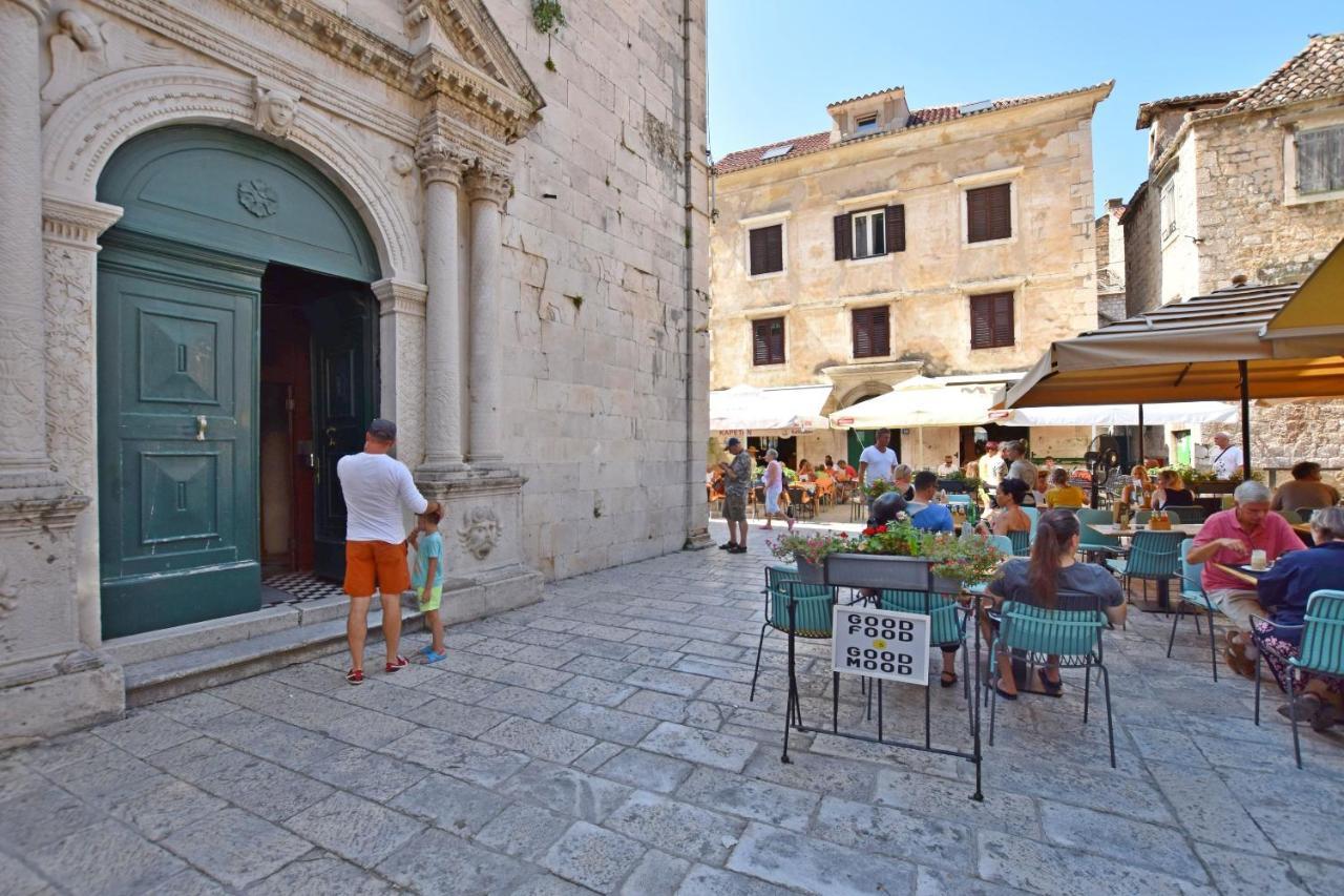 Apartment Mandic Omiš Zewnętrze zdjęcie